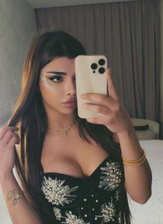 Noor - Transsexual escort in Amman Photo 6 of 8