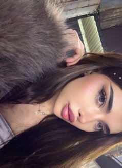 Noor - Transsexual escort in Amman Photo 7 of 8