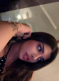 Noor - Transsexual escort in Riyadh Photo 3 of 7