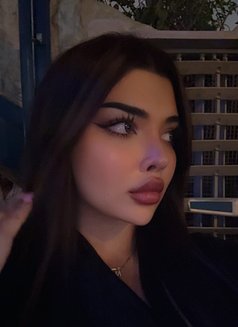 Noor - Transsexual escort in Riyadh Photo 10 of 10