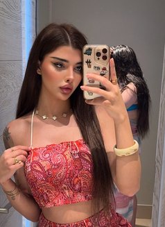 Noor - Acompañantes transexual in Riyadh Photo 2 of 11