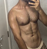 Noor - Male escort in Muscat