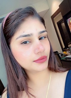 Noor - puta in Dubai Photo 1 of 5