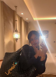 Noor - escort in New Delhi Photo 2 of 5