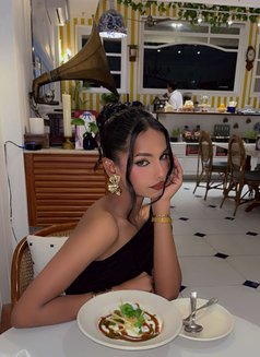Noor - escort in New Delhi Photo 4 of 5