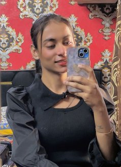 Noor - Transsexual escort in Ahmedabad Photo 16 of 18