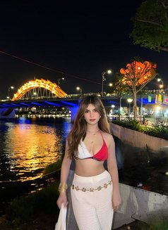 Noor Indian Model - escort in Dubai Photo 2 of 3