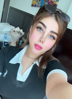 نور من العراق - escort in Muscat Photo 4 of 7