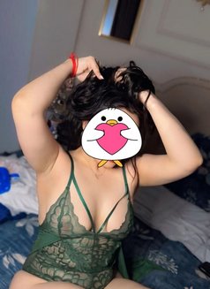 Noor - escort in Riyadh Photo 4 of 7