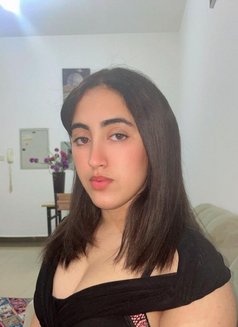 Noor - puta in Dubai Photo 9 of 9