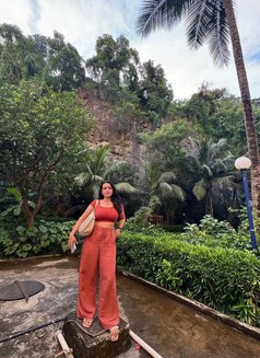 Noor - escort in Kathmandu Photo 2 of 4