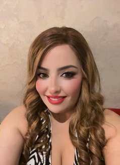 Noor Noor 3some cam show avelabel - puta in Dubai Photo 1 of 4