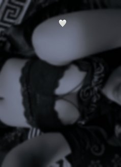 Noor - escort in Dubai Photo 3 of 9