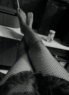 Noor - escort in Dubai Photo 5 of 9