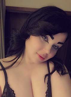 Noor syria - escort in Abu Dhabi Photo 4 of 15