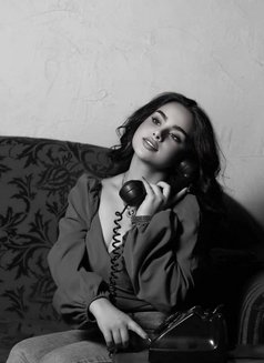 Noor - escort in Dubai Photo 7 of 9