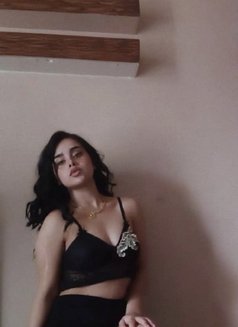 Noor - escort in Dubai Photo 11 of 12