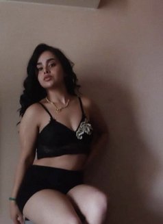 Noor - escort in Dubai Photo 12 of 12