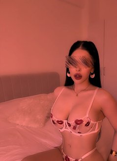 Noor - escort in Dubai Photo 13 of 14