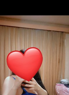 Noor - escort in Erbil Photo 2 of 3