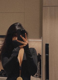 Noor VIP - puta in Dubai Photo 5 of 16