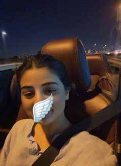 Noor VIP - puta in Dubai Photo 15 of 16