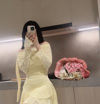 Noor VIP - puta in Dubai Photo 1 of 15