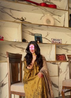 Noor ViP - escort in Dubai Photo 1 of 14