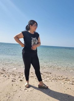 Noora - escort in Muscat Photo 4 of 5