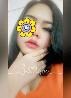 Noora - puta in Sharjah Photo 7 of 7