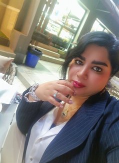 Noora - escort in Muscat Photo 1 of 3