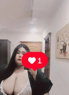 Noora - masseuse in Al Manama Photo 3 of 7