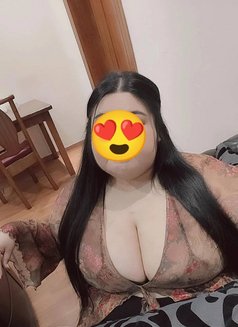 Noora - masseuse in Al Manama Photo 5 of 7