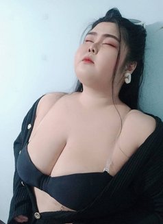 Noora - escort in Al Manama Photo 4 of 7