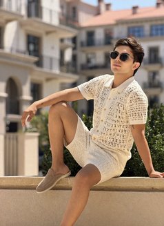 Noornn - Male escort in Riyadh Photo 2 of 12