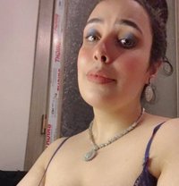 Nora Ahmed - Agencia de putas in Cairo