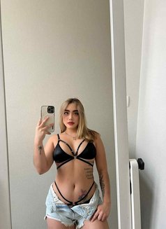 Nora Arabic Outcall ( at Home) - escort in Riyadh Photo 2 of 3