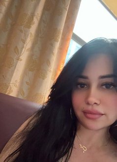 Nora - puta in Al Manama Photo 5 of 8