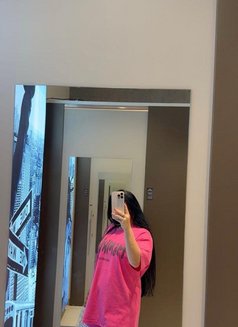 Nora - puta in Al Manama Photo 7 of 8