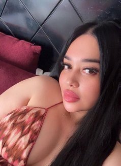 Nora - puta in Al Manama Photo 10 of 10