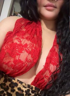 نورا المصريه Nora مسافرا ،الصبح - escort in Riyadh Photo 15 of 15