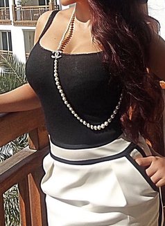 Nora Khaleejia - escort in London Photo 4 of 6