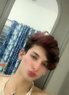 Nora Famboy - Acompañantes transexual in Bangalore Photo 6 of 7