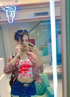 Nora Famboy - Acompañantes transexual in New Delhi Photo 10 of 12