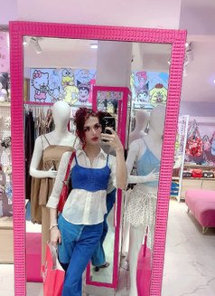 Nora Famboy - Transsexual escort in New Delhi Photo 14 of 15