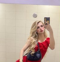 Nora Famboy - Transsexual escort in New Delhi Photo 28 of 30