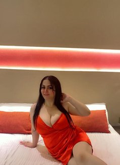 Nora - escort in Muscat Photo 6 of 6