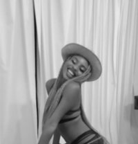 Nora - escort in Abu Dhabi