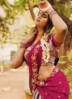 Nora Queen - Transsexual escort in Chennai Photo 2 of 4