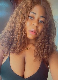 Nora - escort in Muscat Photo 2 of 2